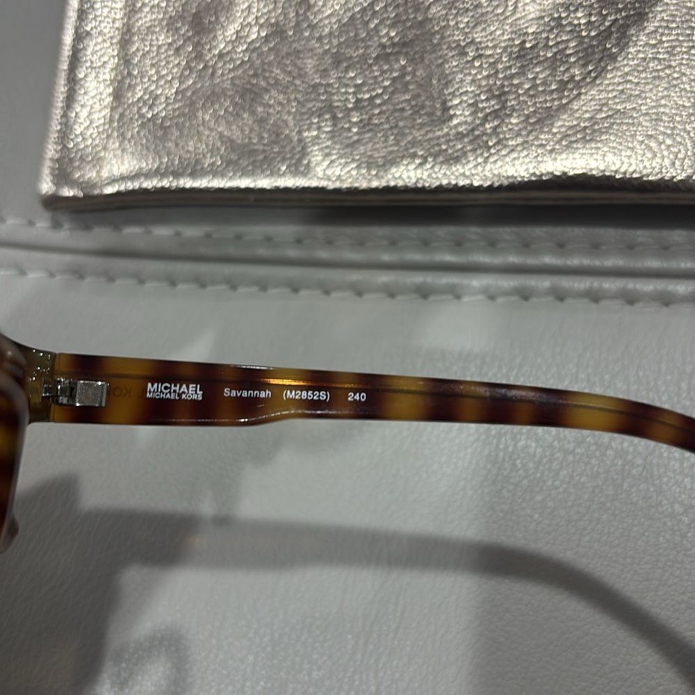 Michael Kors M2852S Savanah Sunglasses - Picture 3 of 5